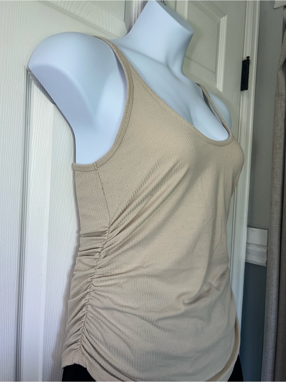 Torrid Super Soft Ribbed Ruched Side Tank Top – Size 1 - Picture 3 of 11